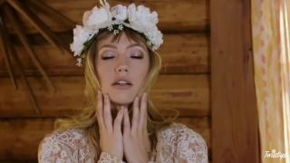 Livesex Twistys - Beautiful Ivy Wolfe Enjoys her self at the Log Cabin Blondes