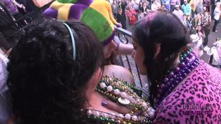 Bikini Party Girls make out with each other in our Room at Mardi Gras Tit