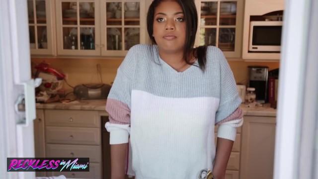 Reckless in Miami - Big Tit Ebony Nia Nacci Fucks Lil Sofie Reyez - 1
