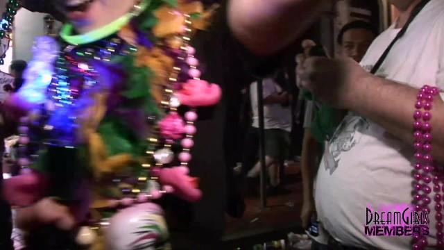 AbellaList Awesome Street Flashing at Mardi Gras Rough Sex - 1