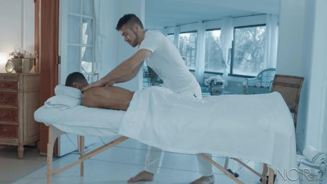 IconMale - Leon Reddz Enjoys an Erotic Massage by Dante Colle - 1