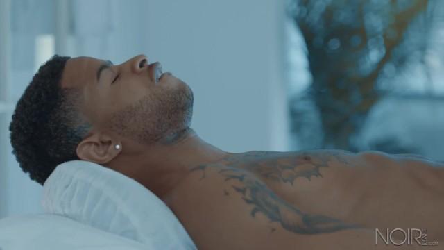 BangBros IconMale - Leon Reddz Enjoys an Erotic Massage by Dante Colle Gaysex - 2