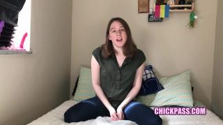 Buttfucking ChickPass at Home - Naughty Newbie Tzara Marie uses a Dildo on her Pussy BSplayer