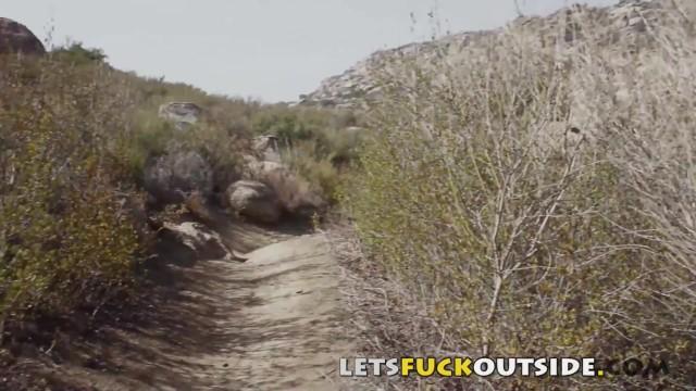 Let's Fuck outside - Finding a Cute Arabic Girl Outdoors & Banging her - 1