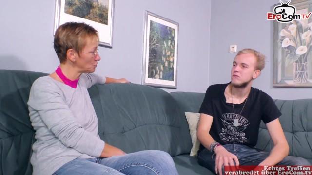 Blonde Deutsche Mature Mutter Mit Kurzen Haaren Beim Jung Und Alt Ficken - 2