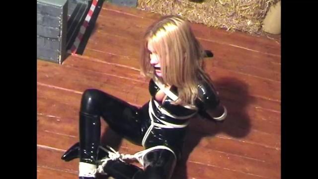 Cunnilingus NATASHA MARLEY IN RUBBER CATSUIT CLEAVE GAGGED & FLOOR TIED IN HIGH HEELED BOOTS-BONDAGE Olderwoman