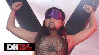 Money Deviant Hardcore - Hot Asian Babe Elle Voneva Loves it Rough Bwc