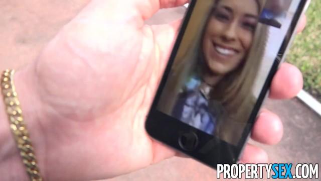 PropertySex Man Visits his Real Estate Agent Girlfriend at Work - 2
