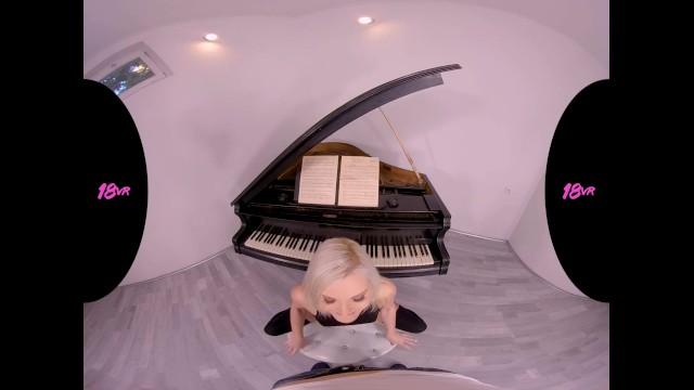 Petite Teen Pianist Zazie Skymm Plays Anal Symphony - 2