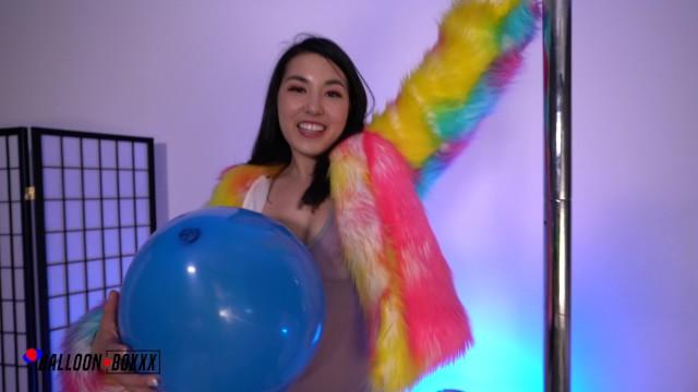 Beach Mina Moon - Unicorns & Balloons Fantasy Strip Show - Balloon Boxxx Analfucking