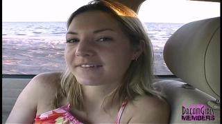 Sexy Girl Sex She Gets Naked in my Car at the Beach Webcamsex