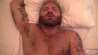 Orgasm Tattooed Daddy gives Bubble Butt Bottom his Raw Dick Jilling