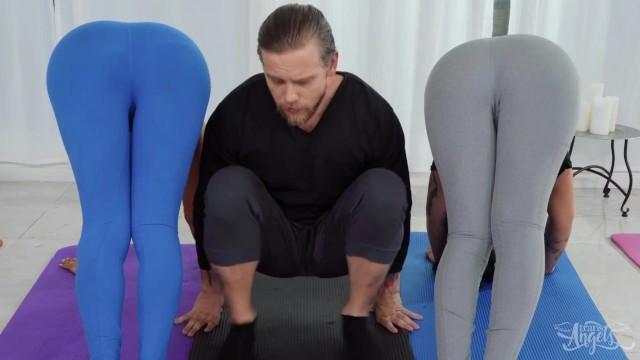 Deep Throat Trans Angels - Downward Doggystyle Yoga Session for Jessy Dubai & Jane Marie amature porn - 2