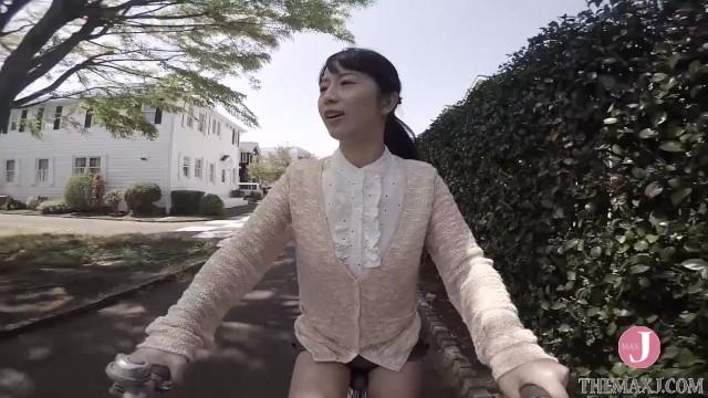 Hugetits Pretty Asian Babe Gets Filmed Upskirt while Riding Bicycle HottyStop