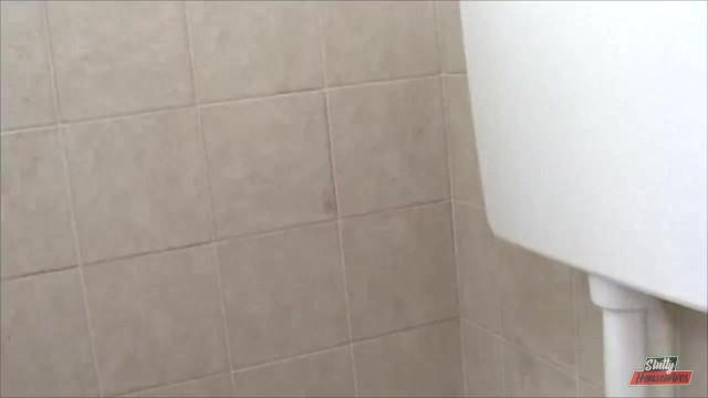 Hairy Sexy Amateur Sex in the Bathroom Film me while I Piss and then Lick my Wet Pussy Curves - 2