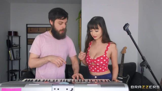 Brazzers - Sexy Big Tits Babe Jessica Starling Seduces her Music Teacher Vitaly Vox - 1