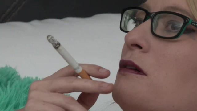 Housewife SEXY NERDY MILF KITTEN ENJOYS a SMOKE 3MOVS - 2