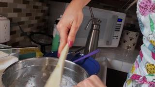 Butthole Twistys - Curvacious MILF Cherie DeVille is Baking Delightful Goodies in the Kitchen Ejaculations