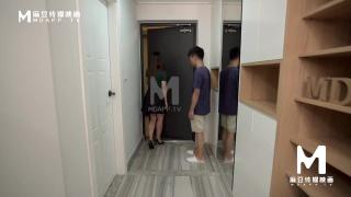 Backshots 【国产】麻豆AV经典作品 / 偷聞鄰居內褲被發現 / MD0041 Assfuck