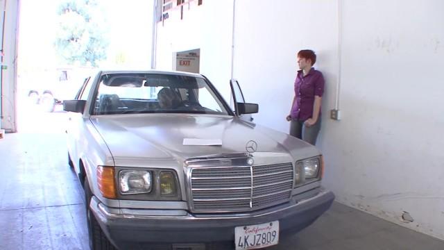 Sexy Mechanic Gets Pussy Licked in the Hood of a Car - 1