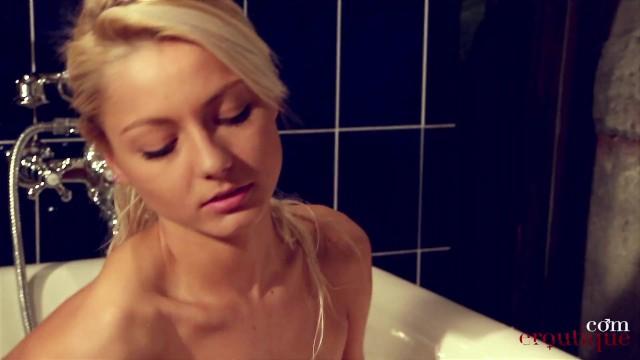 Oral Sex Watch Anneli (Pinky June) Squirting G-spot Orgasm! Teenie