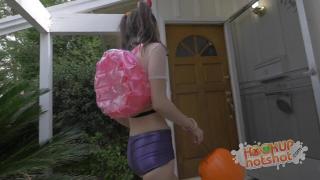 FreeLifetime3DAni... Cute Trick-or-treater Ariel Grace Gets Fucked Hard and Cum Faced by Date Suckingcock