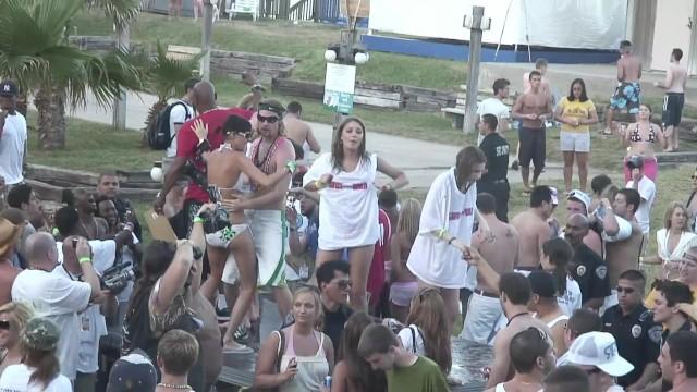 Trimmed Hot Party Girls Showing off during Wet T-Shirt Contest Anal