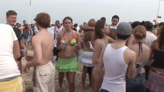 EscortGuide Raunchy Hotties have Fun at the Beach Party 8teenxxx - 1