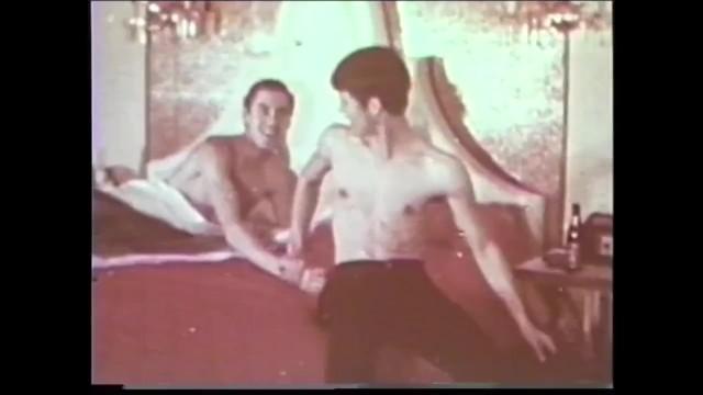 Job The best Vintage Scenes of our Porn Life - Vol. #10 - (Original VINTAGE HD Restyling - Uncut Vers.) Gay Boys - 2