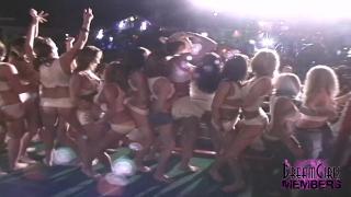 Culos 18 College Girls get Wet & Naked in South Padre Contest #1 Watersports