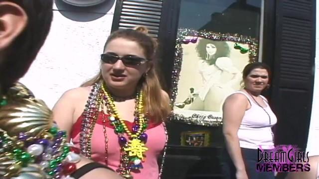 BGSex Wives Girlfriends Sisters & Moms all Show them at Mardi Gras Perfect Teen - 1