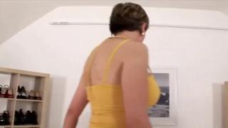 3Rat INXESSE RADICAL LADY SONIA PRESENTS a DOUBLE HELPING OF SPANKINGS -BRITISH BIG TITTED MILF No Condom