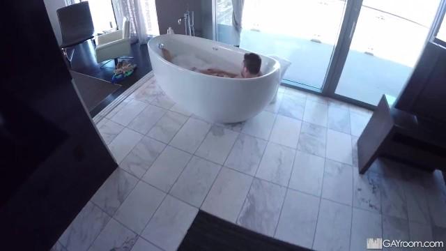 Sexy Stud Interrupts his Roommates Bath to Fill his Bubble Butt - 2