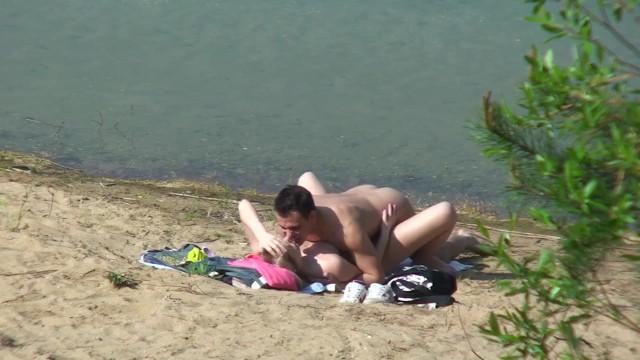 Latex A Real Couple goes to Fuck at the Lake! Amateur Blowjob