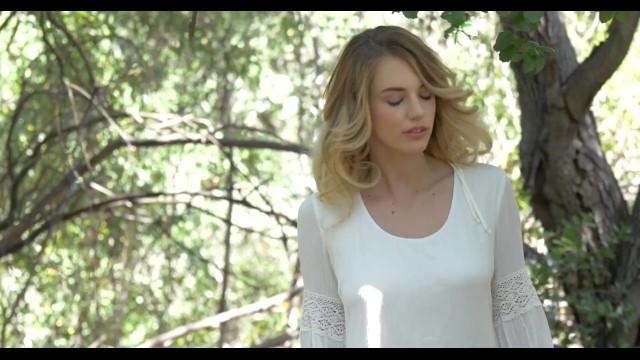 Tara Holiday Charming Blonde Teen Loves Masturbating Outdoors in the Nature Side This - 2