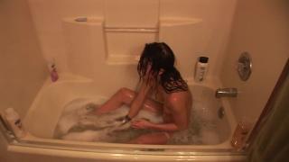 Argentina Cute Teen Gets Naughty in the Tub Sucking