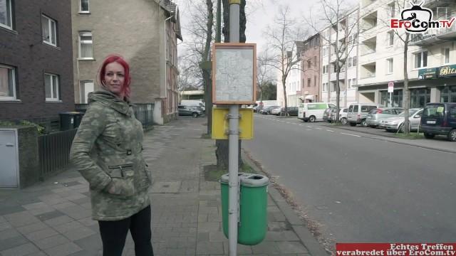 Russische Schlampe Mit Dicken Titten Lässt Sich Auf Der Straße Abschleppen Und Doppelt Penetrieren - 2