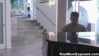 MyCams RealMomExposed - Hot Stepmom Rachel Cavalli Helps out Distracted Stepson Bj
