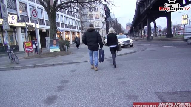 Deutsche Blondine Lässt Sich Auf Der Straße Von Einem Fake Agent Abschleppen - 2