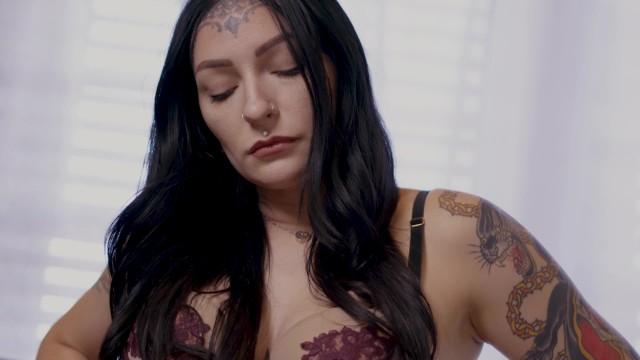 Sexy Tattooed Michelle Orgasms with Glass Toys - 2