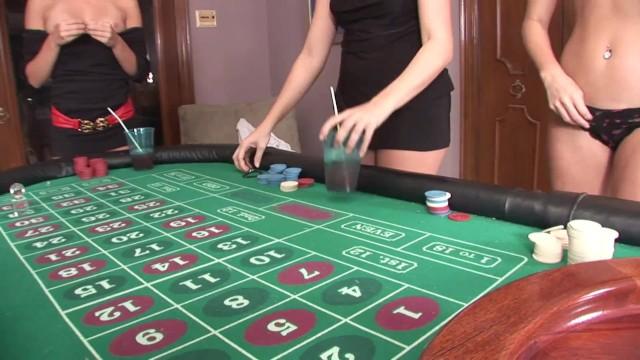 Lesbo Hot College Girls Playing Game of Strip Roulette Colegiala
