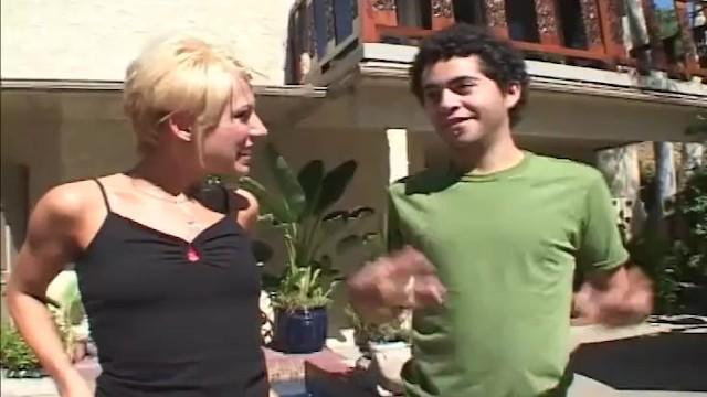 Pornorama Blonde Teen Gets Fucked Hard and Squirts a Lot Argentino - 1