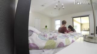 Soles Horny Stepsis Catches her Stepbro trying to get in through a Window Oixxx