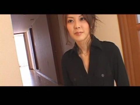 Fabulous Japanese slut Eri Tsubaki in Crazy Handjob, Small Tits JAV clip - 1