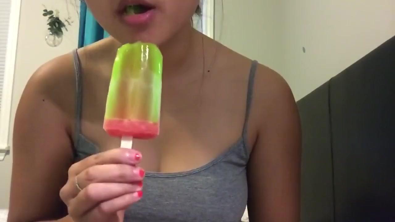 Fuck My Pussy  The right way to eat a popsicle on a hot summer night Nuru - 2