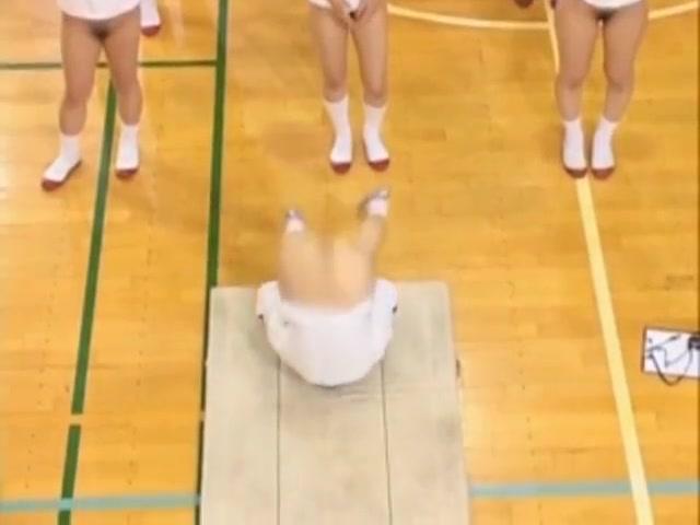 japanese schoolgirls Hairy Pussies Hot Asses Stretch During Gym Class - 2