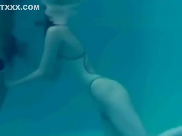 Camshow White Asics swimsuit underwater play Sex Party
