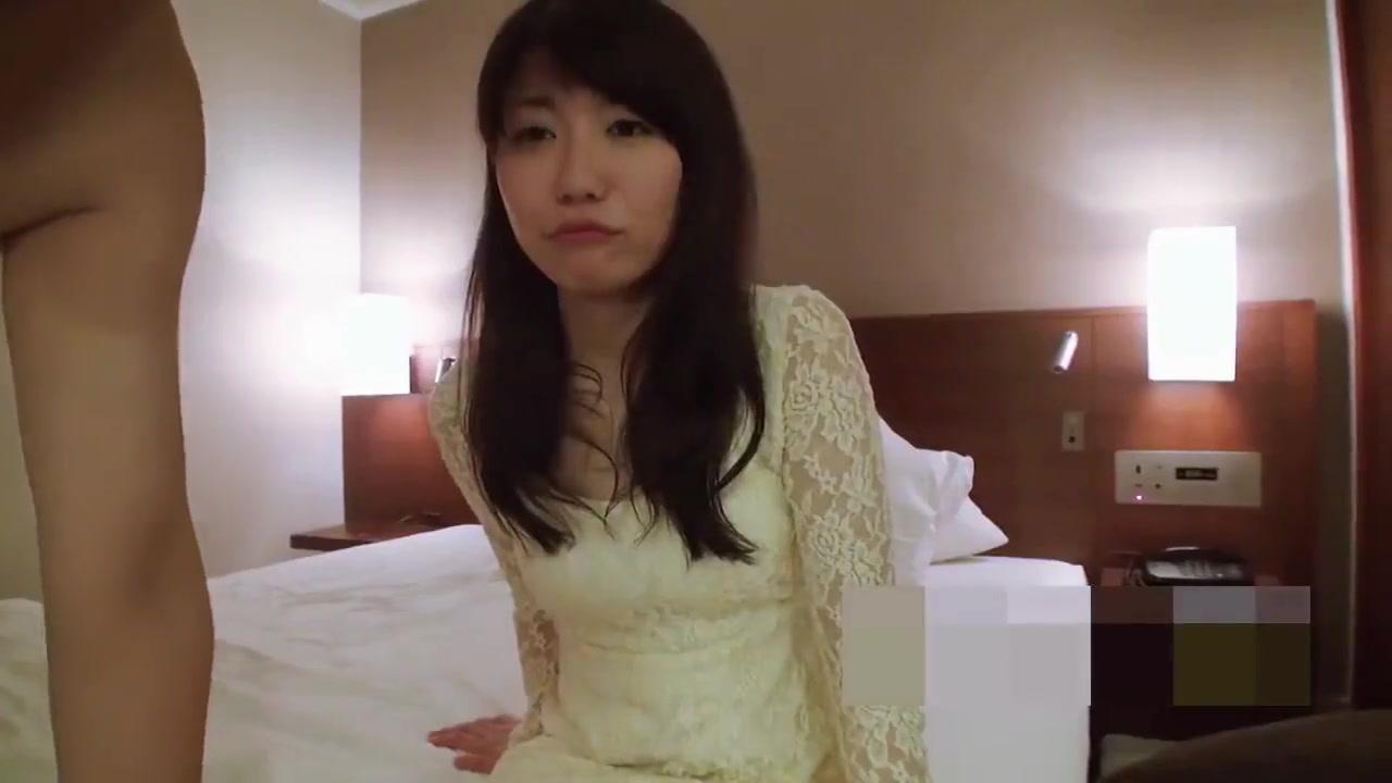 Hot Japanese girl in New Amateur, College/Gakuseifuku JAV clip you've seen - 1