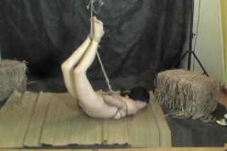 Striptease Slim Asian chick gets stretched and stimulated with ropes PornDT