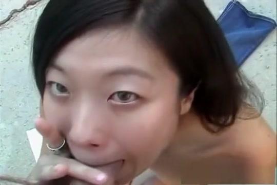 Hot Chinese babe giving a hot blowjob - 2